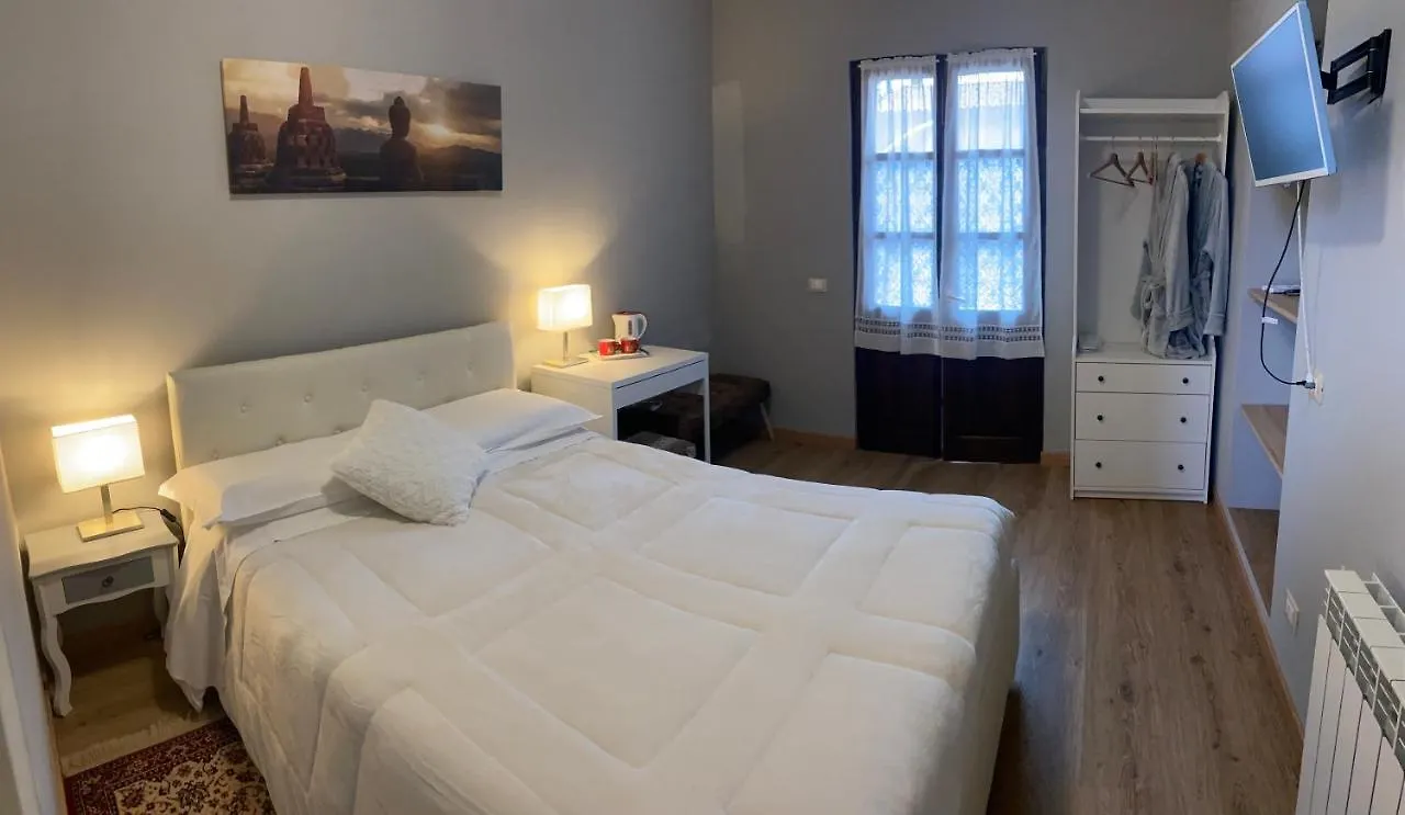 La Casa Di Campagna Sul Garda Puegnago del Garda Bed & Breakfast