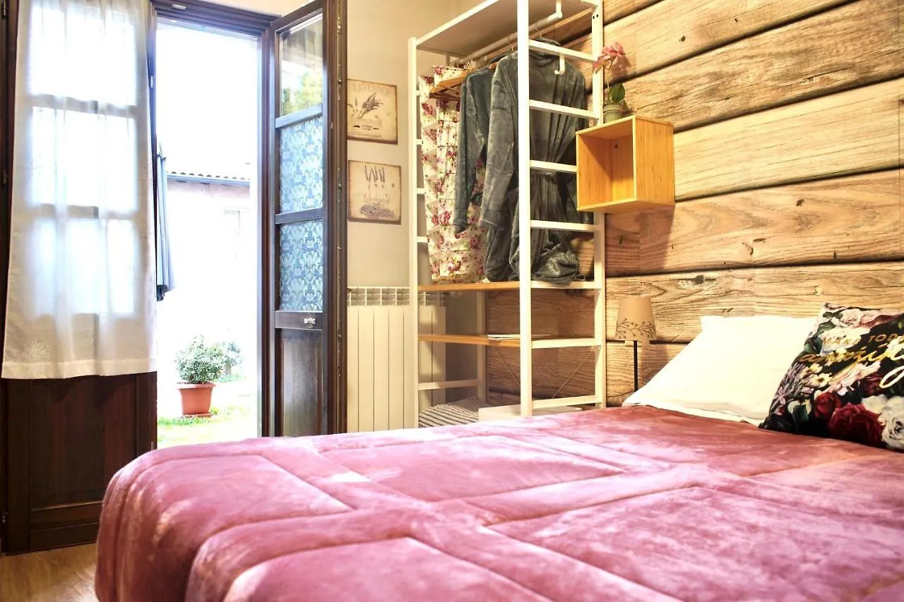 La Casa Di Campagna Sul Garda Puegnago del Garda 0*,