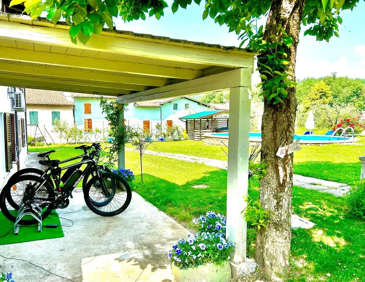 La Casa Di Campagna Sul Garda Puegnago 0*,