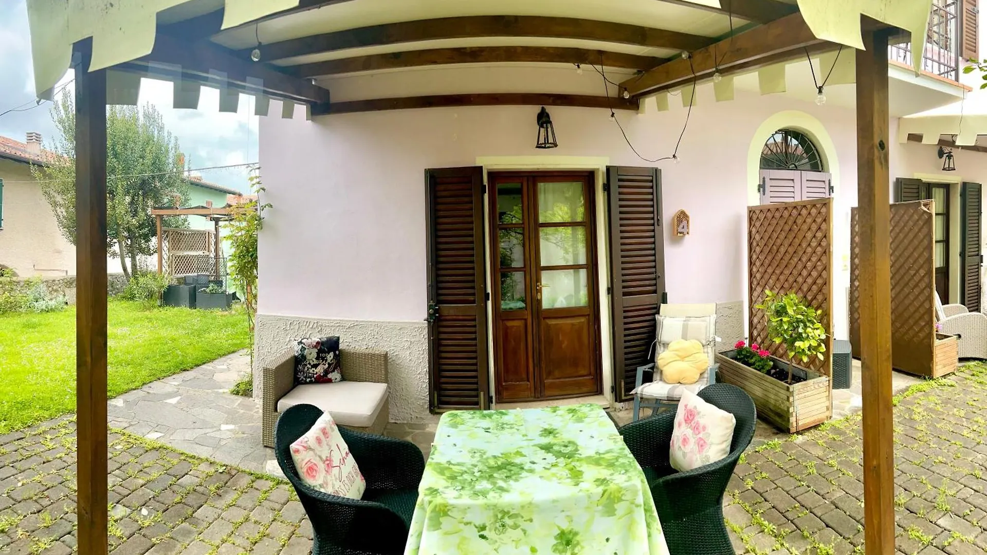 Bed & Breakfast La Casa Di Campagna Sul Garda Puegnago Italië